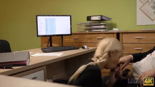 Immobilienmakler Sollten Ihre Vagina Verkaufen, Um Gut