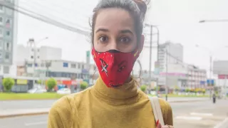 Venezolanisches Model zum Fotoshooting überredet