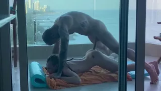 Sur Un Balcon A Carthagene, Une Jeune Etudiante Se Fait Remplir Son Jolie Petit Cul ! 7 Min