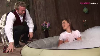 Horny Cheerleader Fuck Waiter During Party With Her Team With Elle Brook