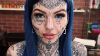 Amber Luke Gets Her Nose Tattooed!