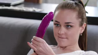 Toy Box - Alya Stark & Sarah Cute - VivThomas