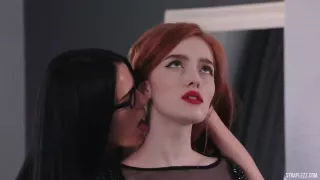 Intelectual Mia le gusta una jovencita