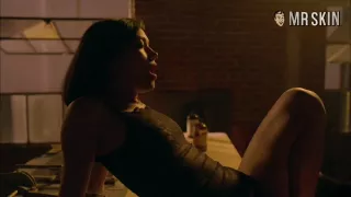 Emilia Clarke Will Make You Go Hand Solo - Mr.Skin