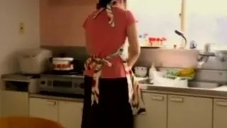 Women give her husband cuckold