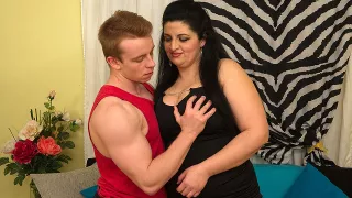 Chubby Housewife Doing Her Younger Loverboy - MatureNL