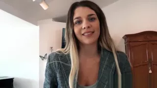 Gabbie Carter - PropertySex Highly Recommended Real Estate Agent Tours House