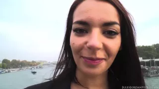 Sophia Laura loves to get it hard