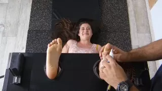 Noemy Feet tickle