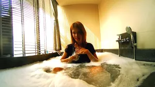 Wet Finger Games In The Whirlpool Part 2 - VRpussyVision