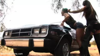 Post Apocalyptic Cowgirls - KINK