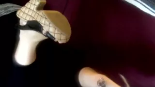 More Sexy Wrinkles... Sole show..