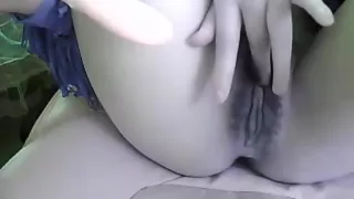 Asian dildoing her pussy