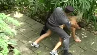 Beim Ficken im Dschungel erwischt