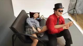 Viktorianischer Panther Nylon Kitzeln