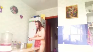 Hinter den Kulissen, Fantasie, Mutter, Nackt, Solo, Spionieren