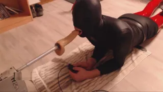 Kehlkopf- und Analfick mit Maschine