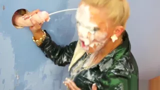 Euro bukkake beauty cocksucks at gloryhole