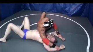 Maximo Misterio vs. White Trash