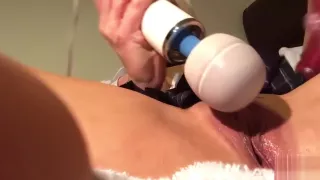 Jennifer Jade Extreme Dildo Fucking Wet Pussy Close Up