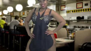 Massage 2018 Oiled Big Booty Show From Waitress at Restaurant - Cami Creams