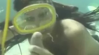 Blow job under water