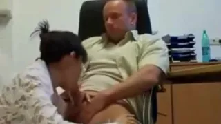 Brunette Teen Shows Her Perfect Ass On Omegle