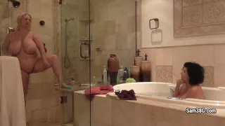 Samantha38g - Time To Get Clean After All We Are Such Dirty Gals