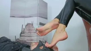 Foot worship2