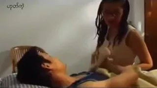 Mutter und Tochter ficken mit anderem Jungen