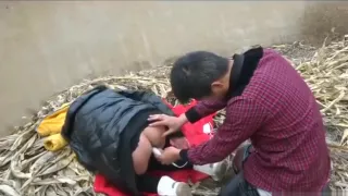 Chinese Creampie On A Garbage Dump