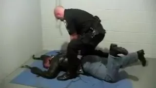 Hluboko V Krku, Fetiš, Gay, Svázaný