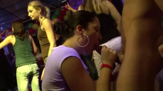 Young amateur girls in a wild orgy