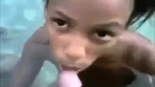 Rico Trio En El Rio Con Dos Paisas