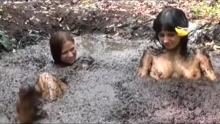 Sefani and Hannah Bar Fizz