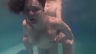Sex underwater part 1