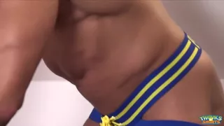 Ennio Guardi und Tommy Hunter - TwinksinShorts