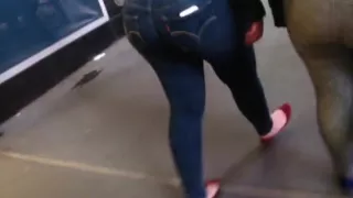 Candid Leather (Fat ass in tight jeans)