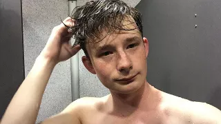 Stroking In The Shower With Andy - Andy Companion