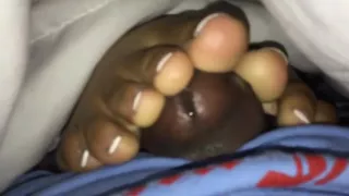 Li Li Undercover Footjob