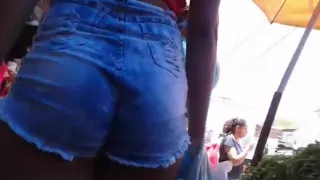 Novinha muito rabuda