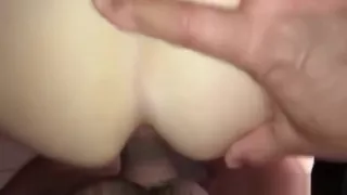 Maman francaise salope infidele enculee par voisin