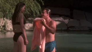 Virginia Madsen, Jennifer Connelly et Debra Cole dans The Hot Spot