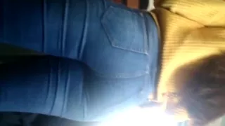 Culo hermoso en el trasporte