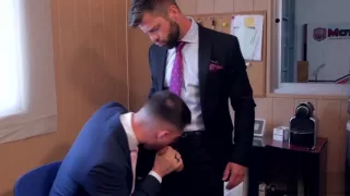 Muscle gay fetish and cumshot