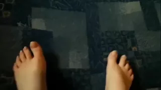 18 years old male feet