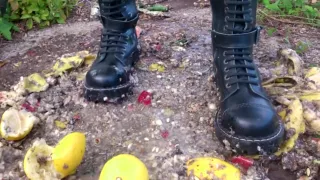 Fruit Crush In Boots
