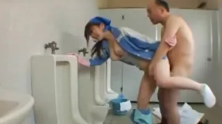 Asian Beauty Is Cleaning The Mens Room - teenagesexvideos.us