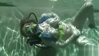 Leah Wilde FFM scuba