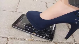4 Teen Girls crush Tablet with Sneakers to Dust and laughed loud